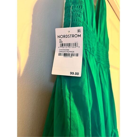 Chelsea28 Green Maxi Dress - Picture 9 of 9